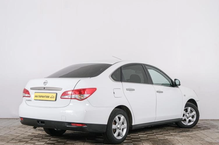 Nissan Almera 6 из 19