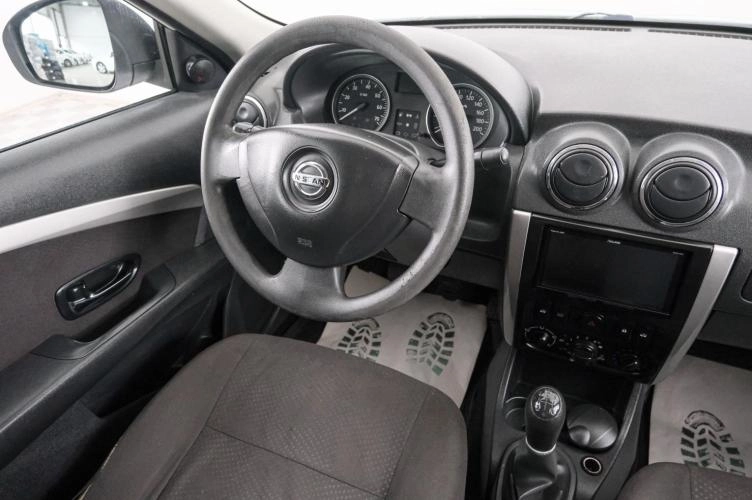 Nissan Almera 9 из 19