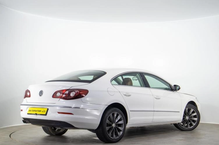 Volkswagen Passat CC 4 из 5