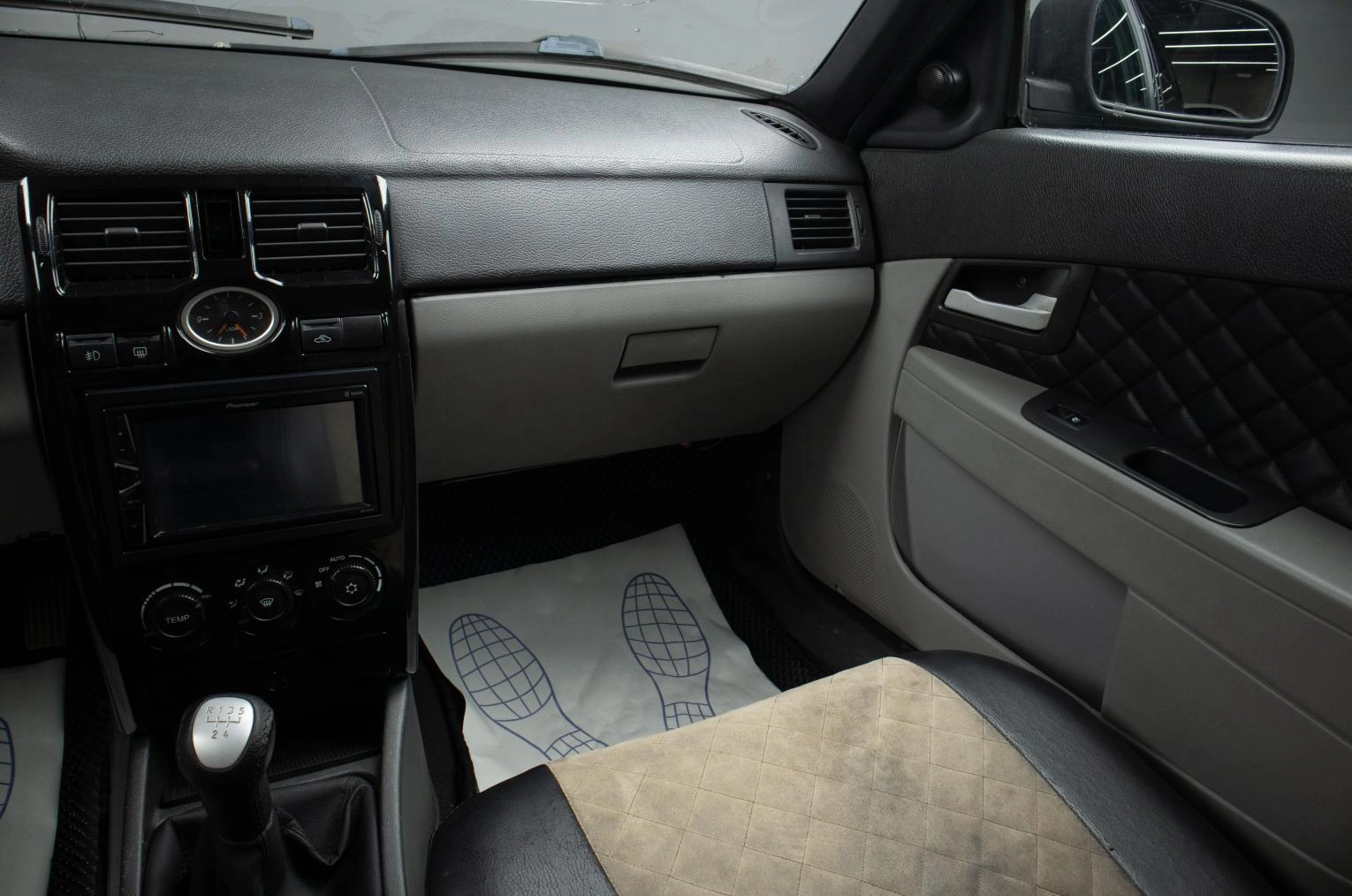 ВАЗ (LADA) Priora 9 из 15