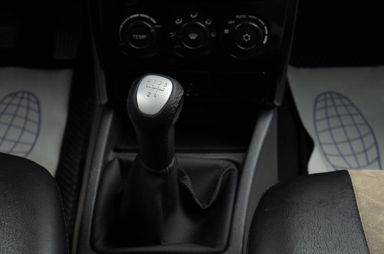 ВАЗ (LADA) Priora 11 из 15