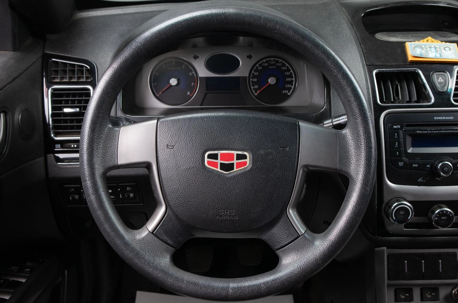 Geely Emgrand EC7 9 из 16