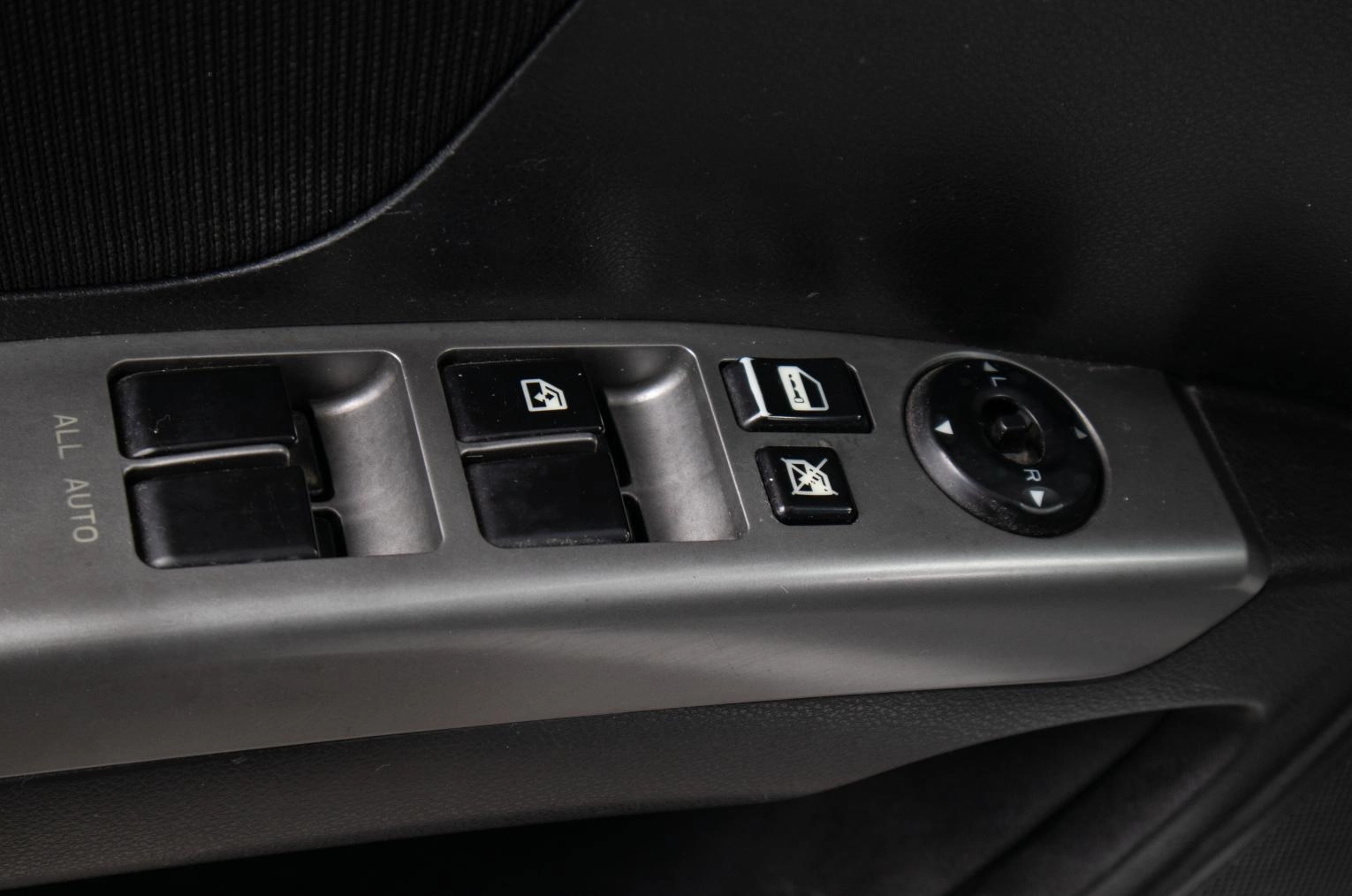 Geely Emgrand EC7 14 из 16