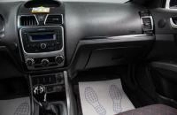 Geely Emgrand EC7 10 из 16