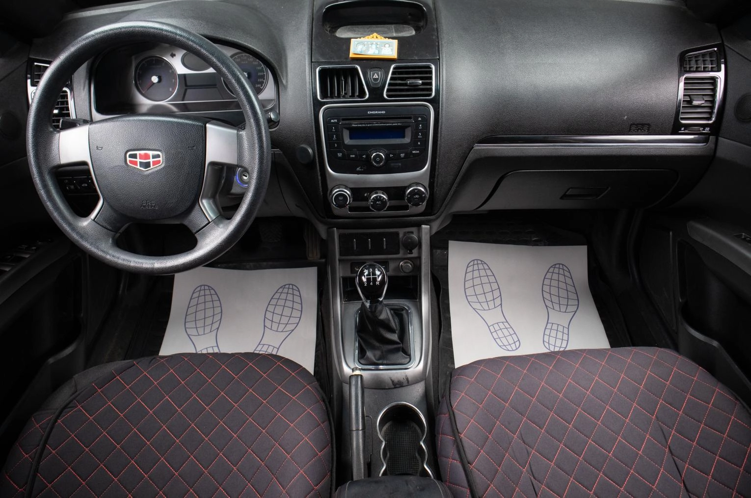 Geely Emgrand EC7 7 из 16