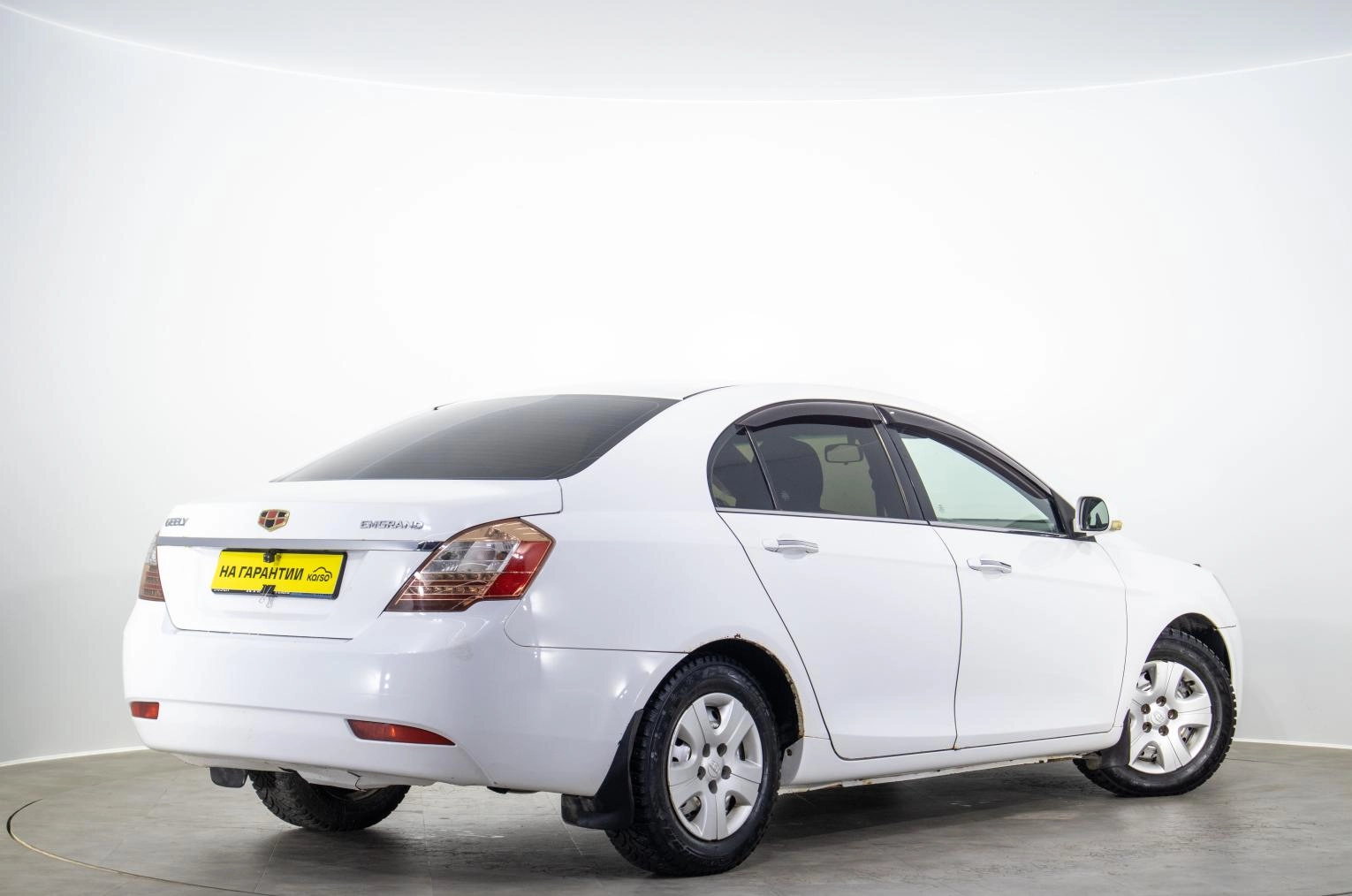 Geely Emgrand EC7 4 из 16