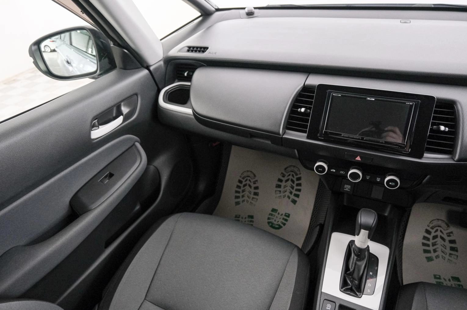 Honda Fit 11 из 21