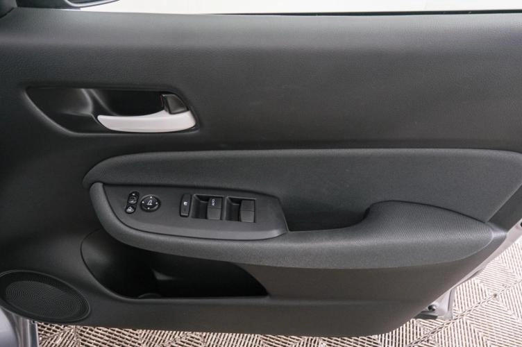 Honda Fit 18 из 21