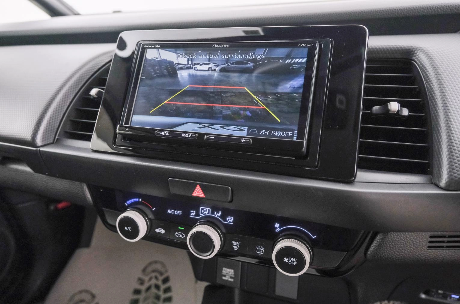 Honda Fit 15 из 21