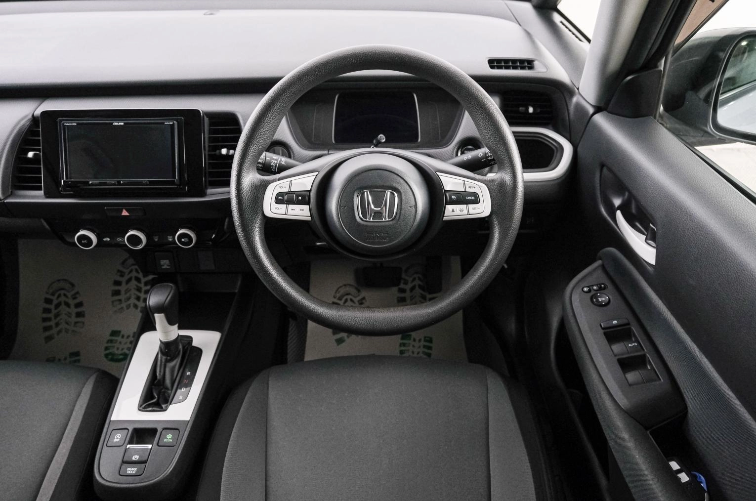 Honda Fit 14 из 21