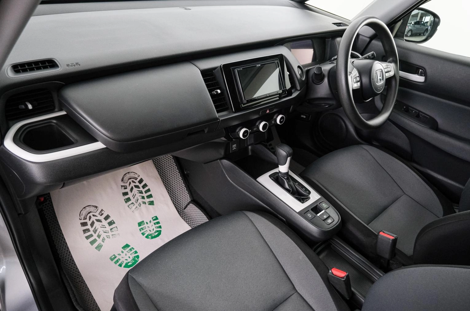 Honda Fit 12 из 21