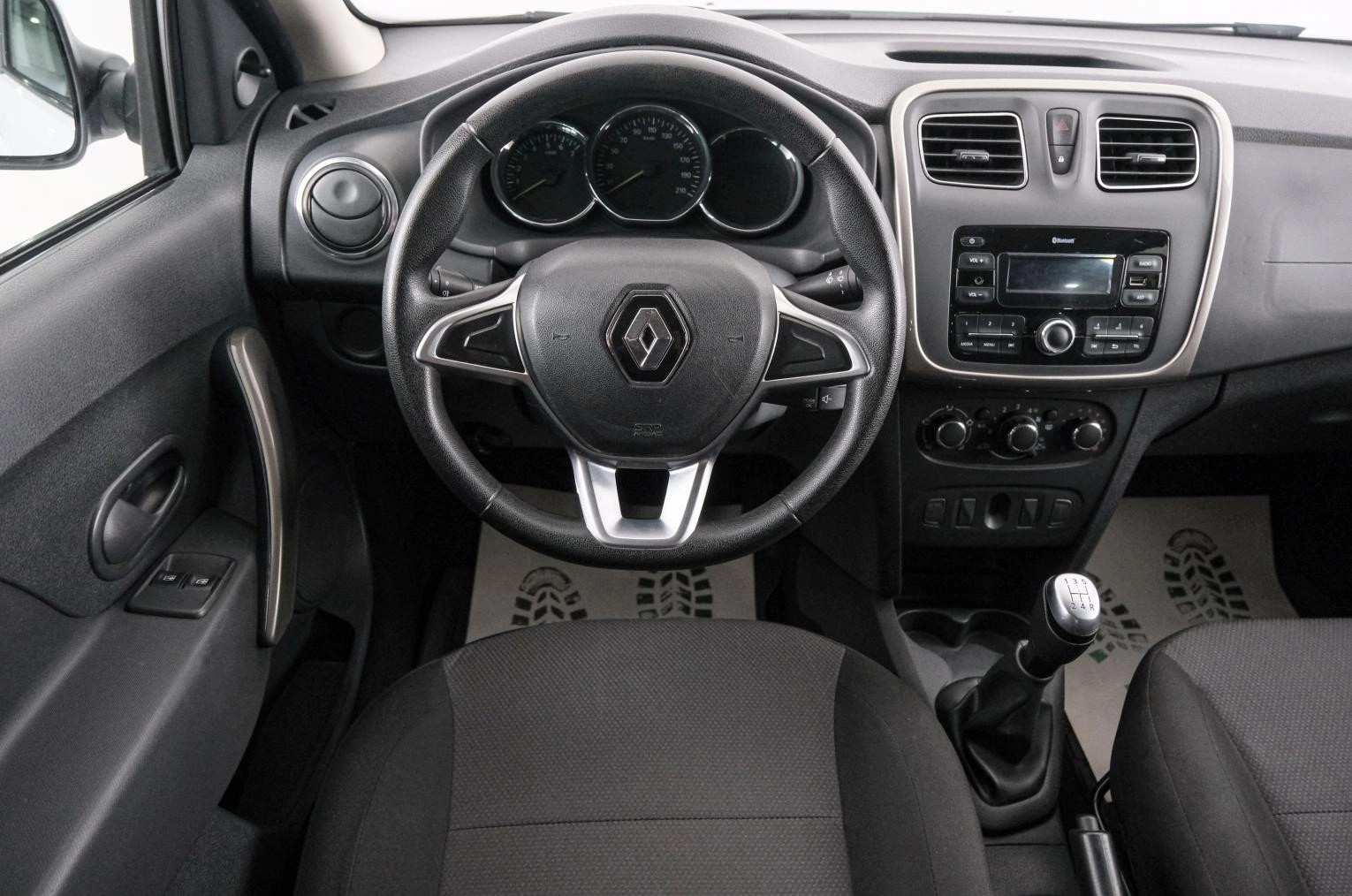Renault Logan 14 из 20