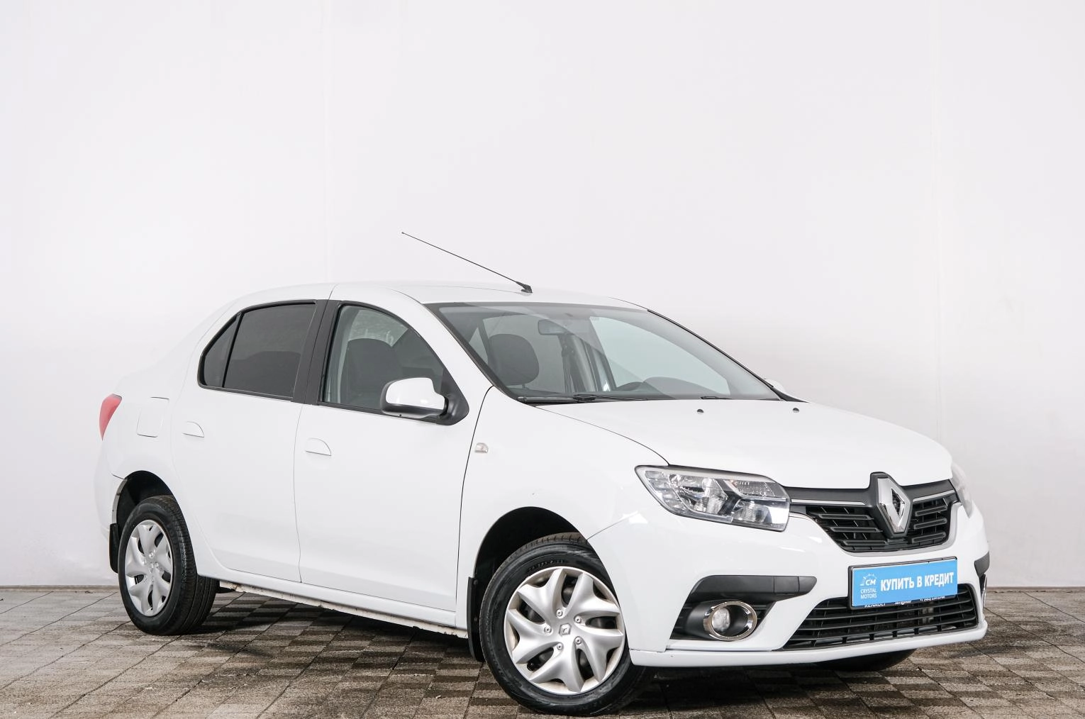 Renault Logan 1 из 20