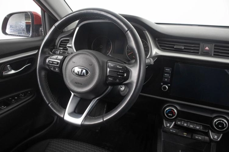 KIA Rio 12 из 23