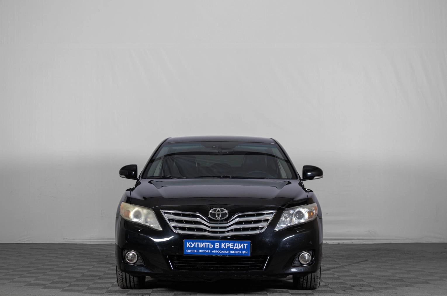 Toyota Camry 2 из 19