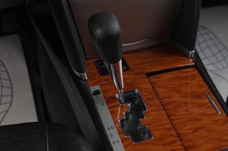 Toyota Camry 14 из 19