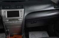 Toyota Camry 15 из 19