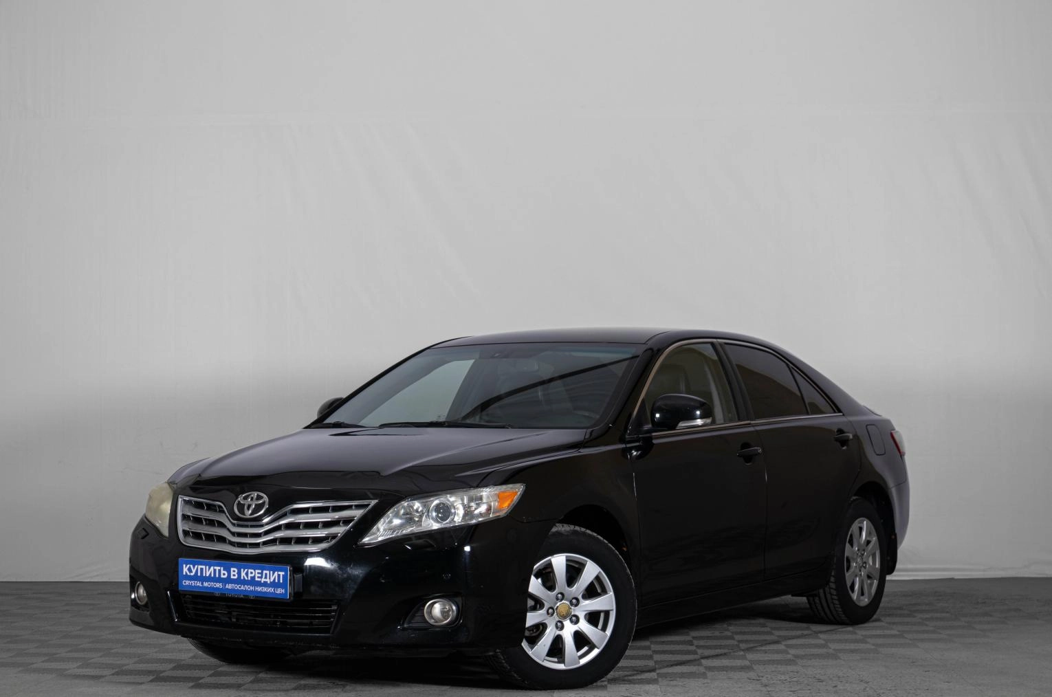 Toyota Camry 3 из 19