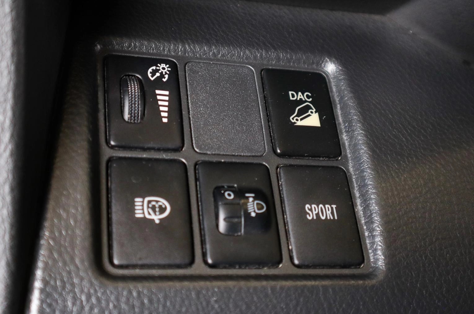 Toyota RAV4 11 из 19