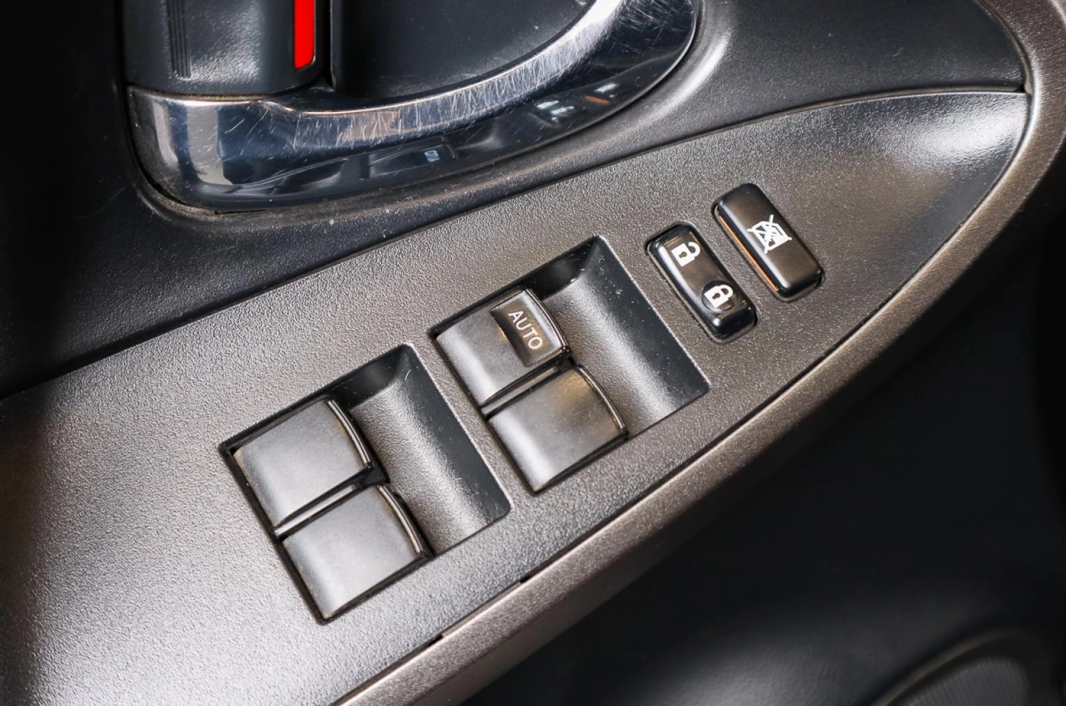 Toyota RAV4 10 из 19