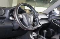 Toyota RAV4 7 из 19