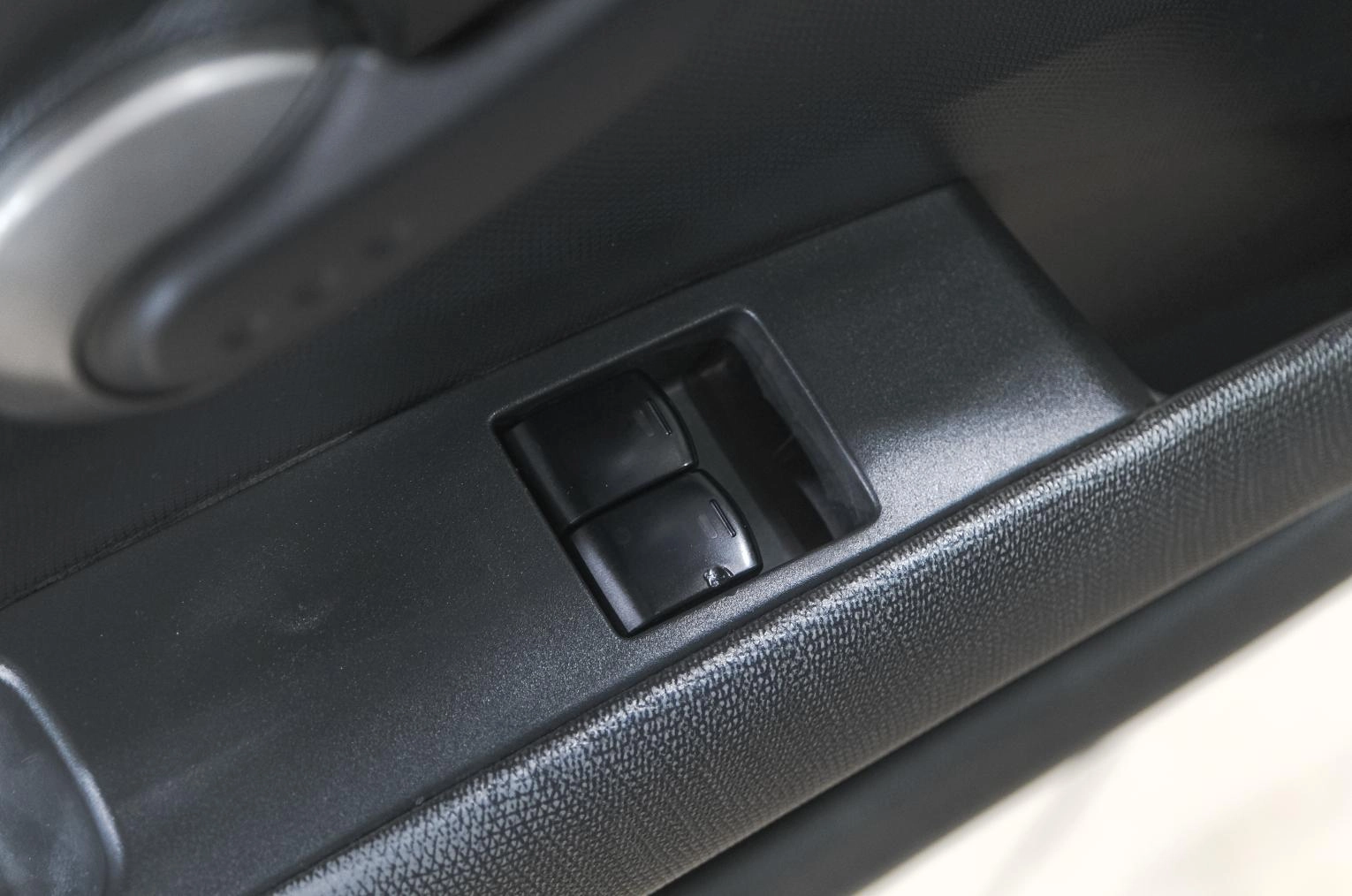 Nissan Micra 13 из 21