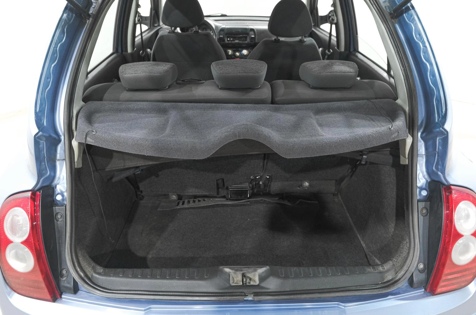 Nissan Micra 21 из 21