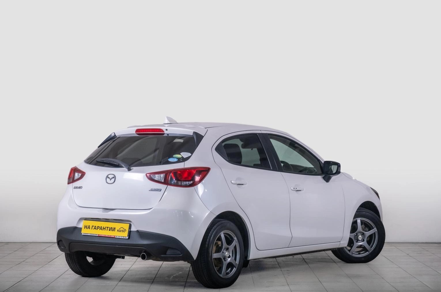 Mazda Demio 6 из 22