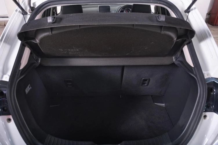 Mazda Demio 22 из 22