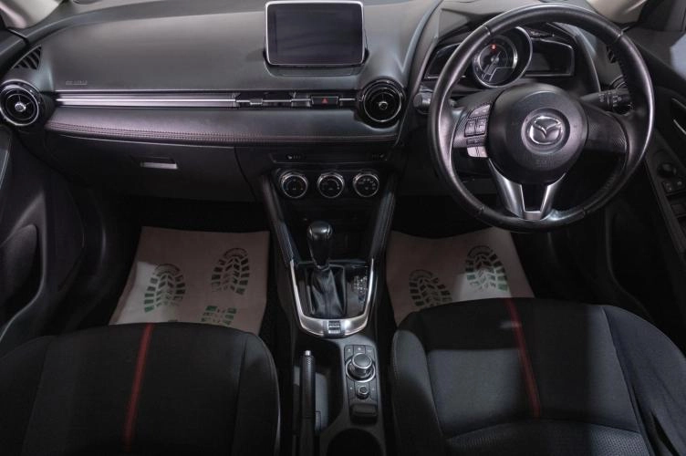 Mazda Demio 9 из 22