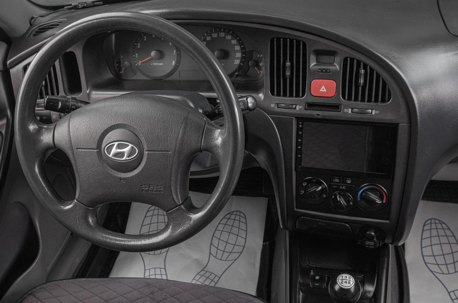 Hyundai Elantra 11 из 17