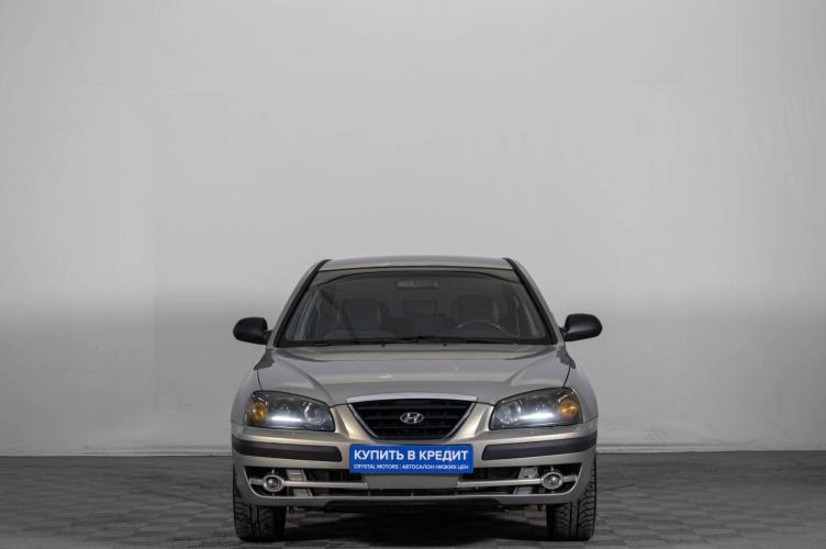 Hyundai Elantra 2 из 17