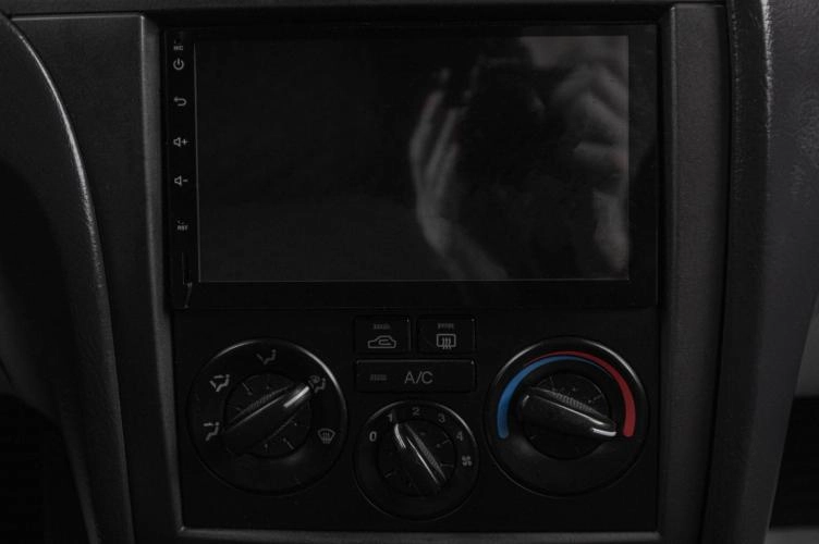 Hyundai Elantra 15 из 17