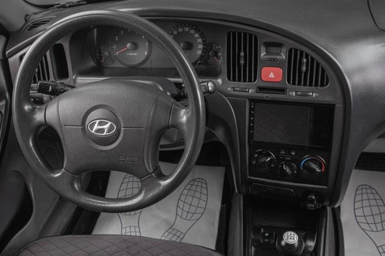 Hyundai Elantra 11 из 17