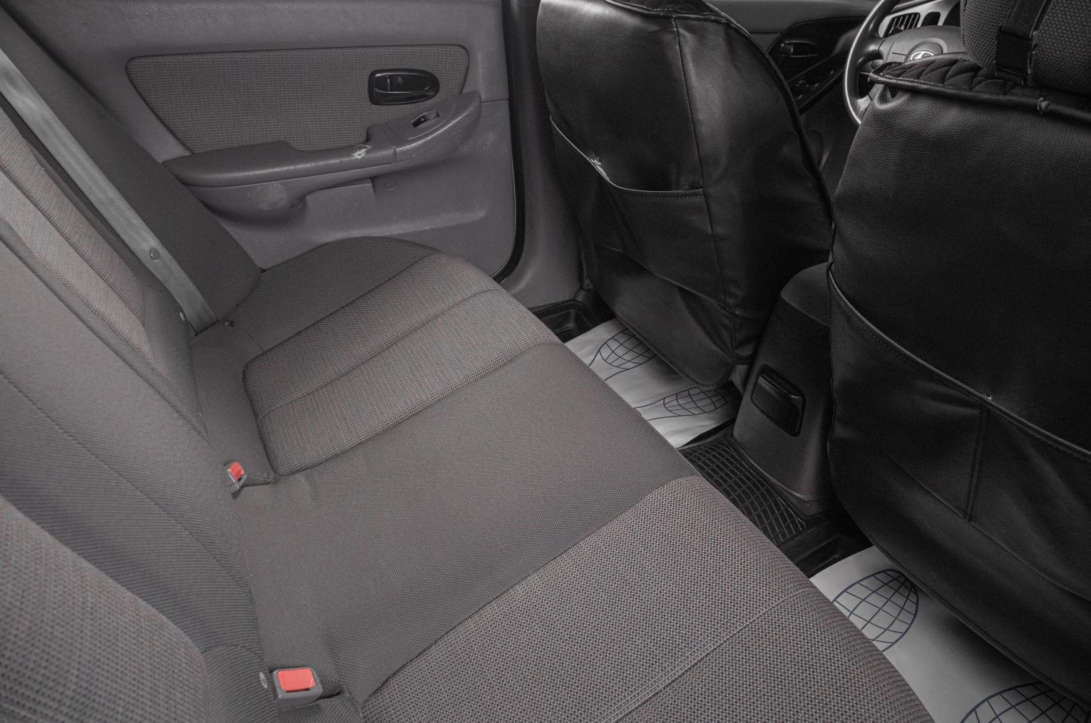 Hyundai Elantra 9 из 17