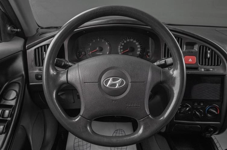 Hyundai Elantra 14 из 17