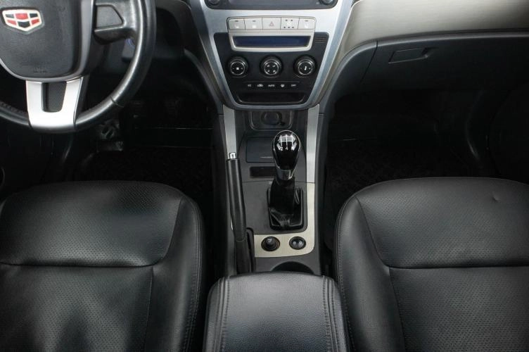 Geely Emgrand X7 18 из 22