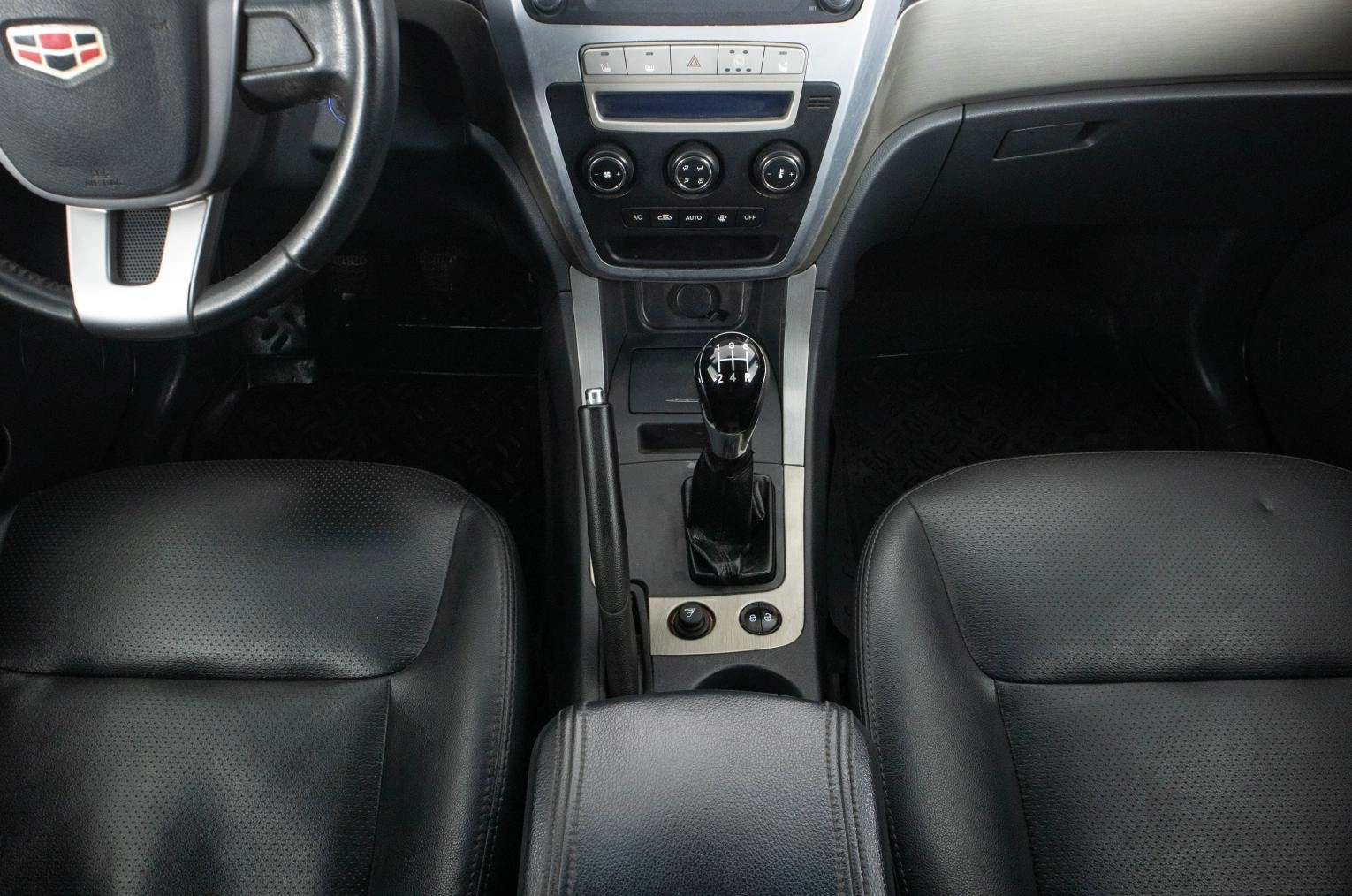 Geely Emgrand X7 18 из 22