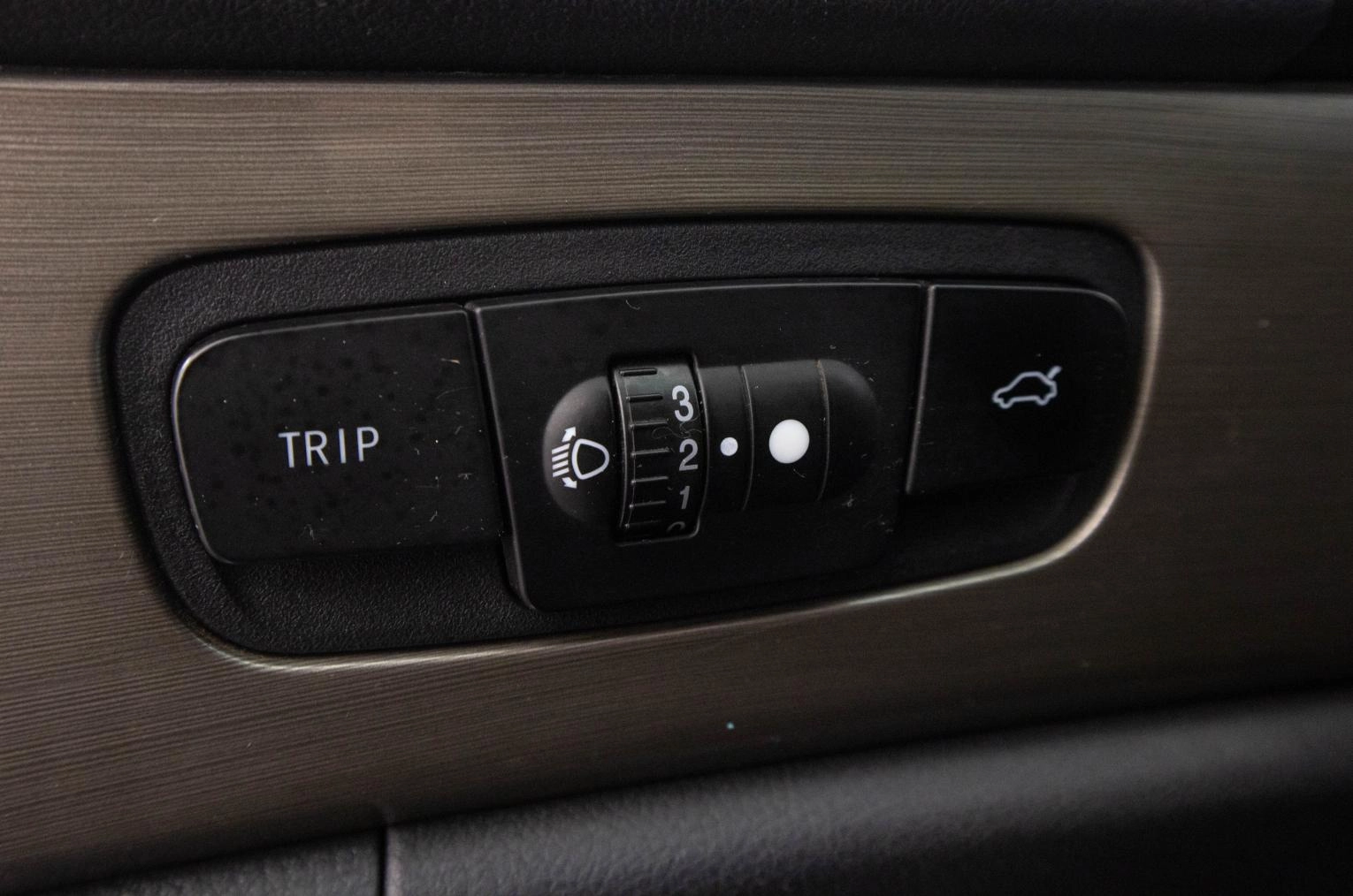 Geely Emgrand X7 22 из 22