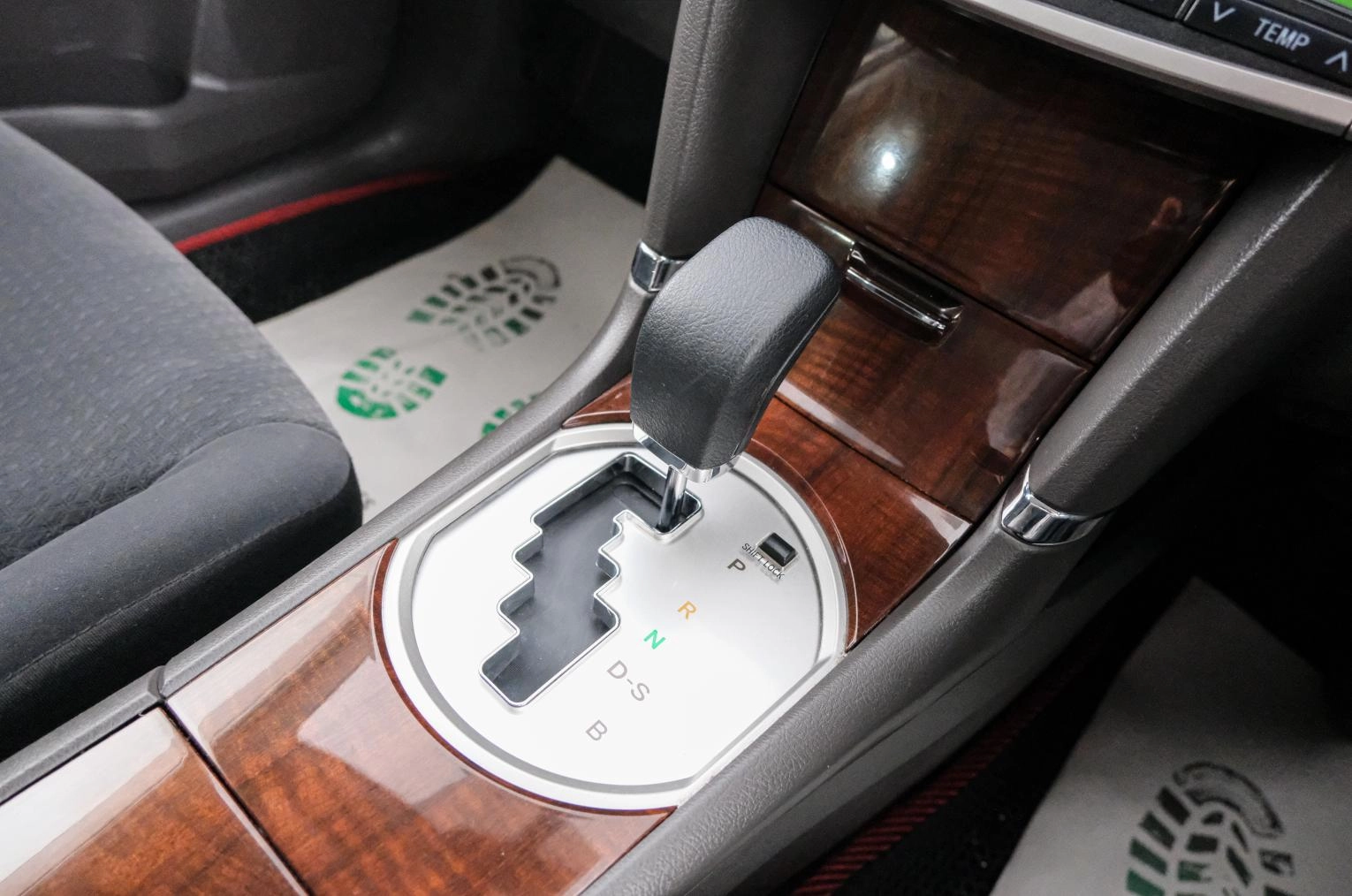 Toyota Premio 16 из 21