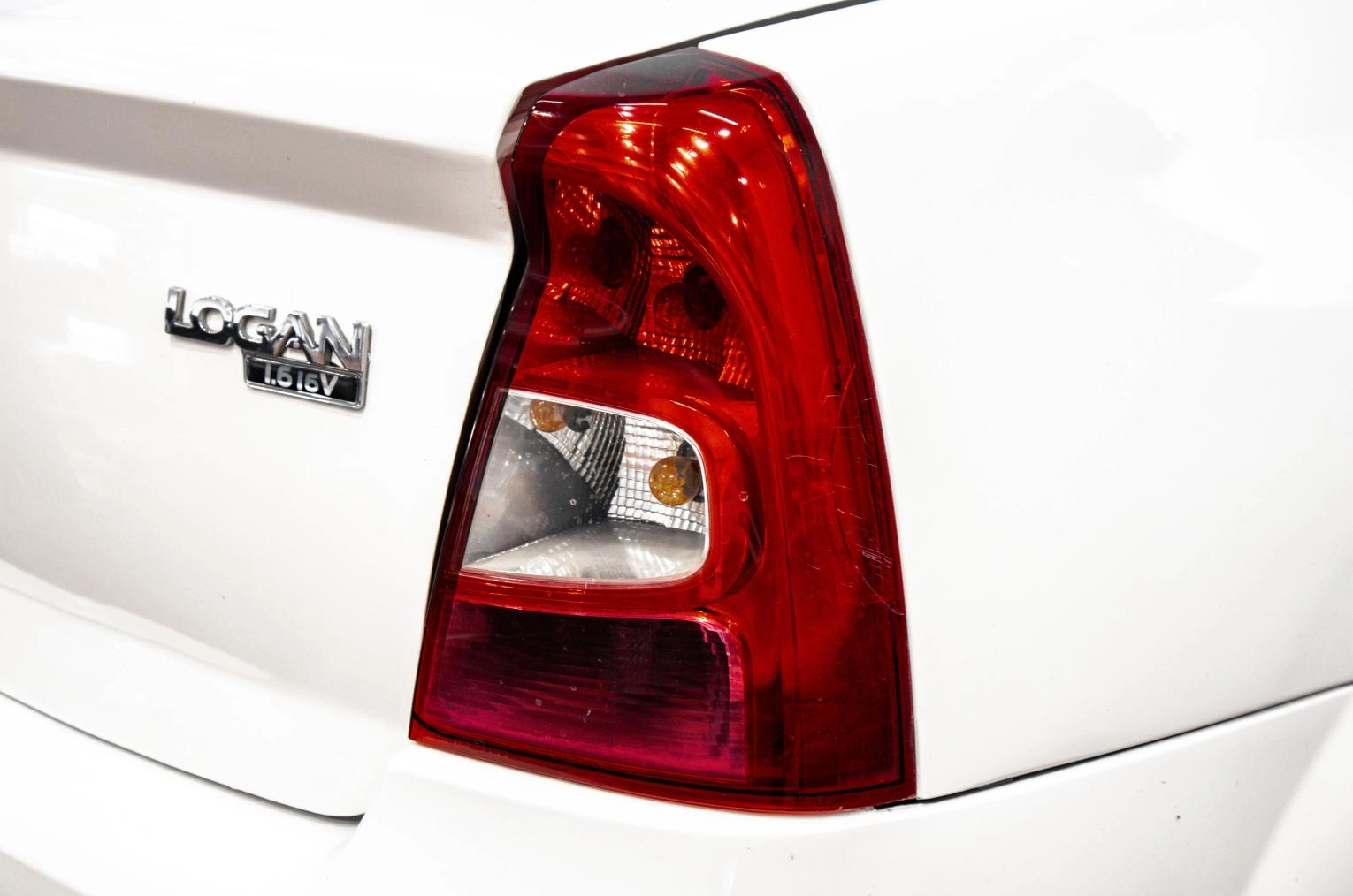 Renault Logan 9 из 23