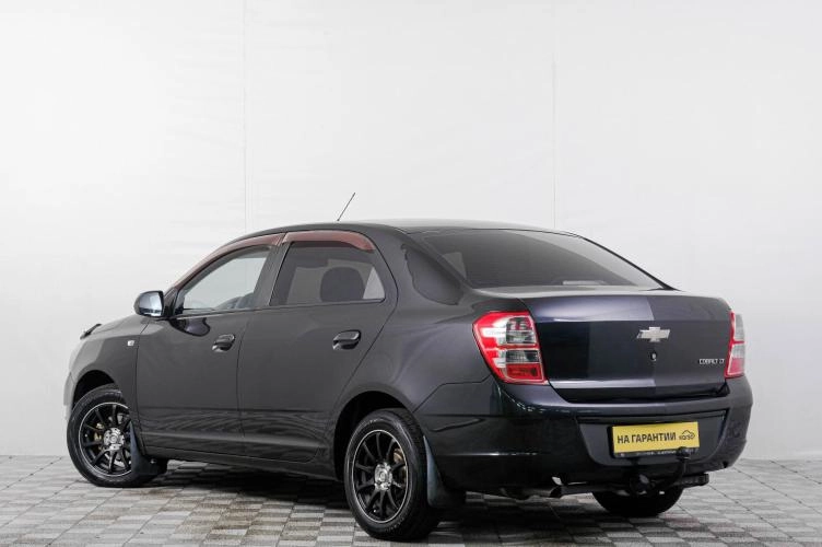 Chevrolet Cobalt 4 из 5