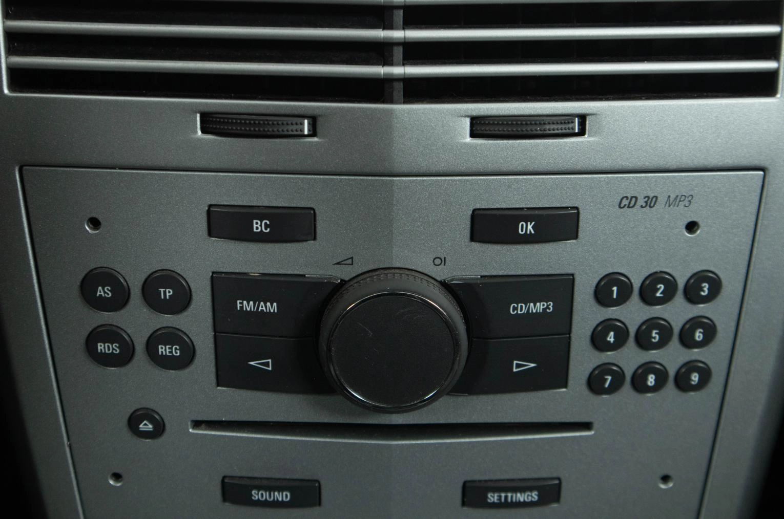 Opel Astra GTC 17 из 21