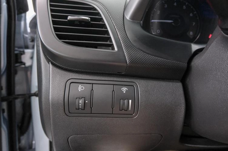 Hyundai Solaris 17 из 21