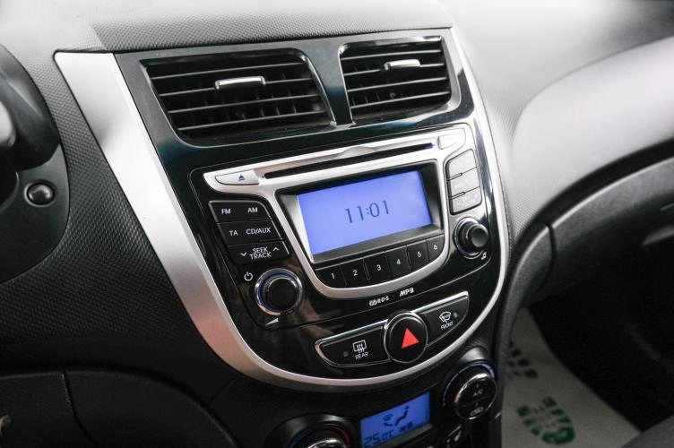 Hyundai Solaris 15 из 21