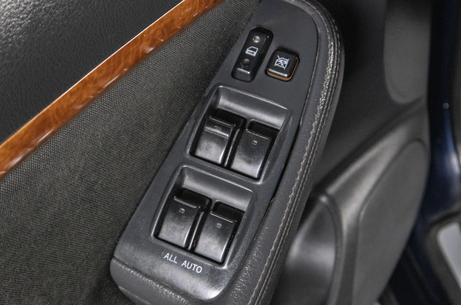 Toyota Avensis 7 из 17