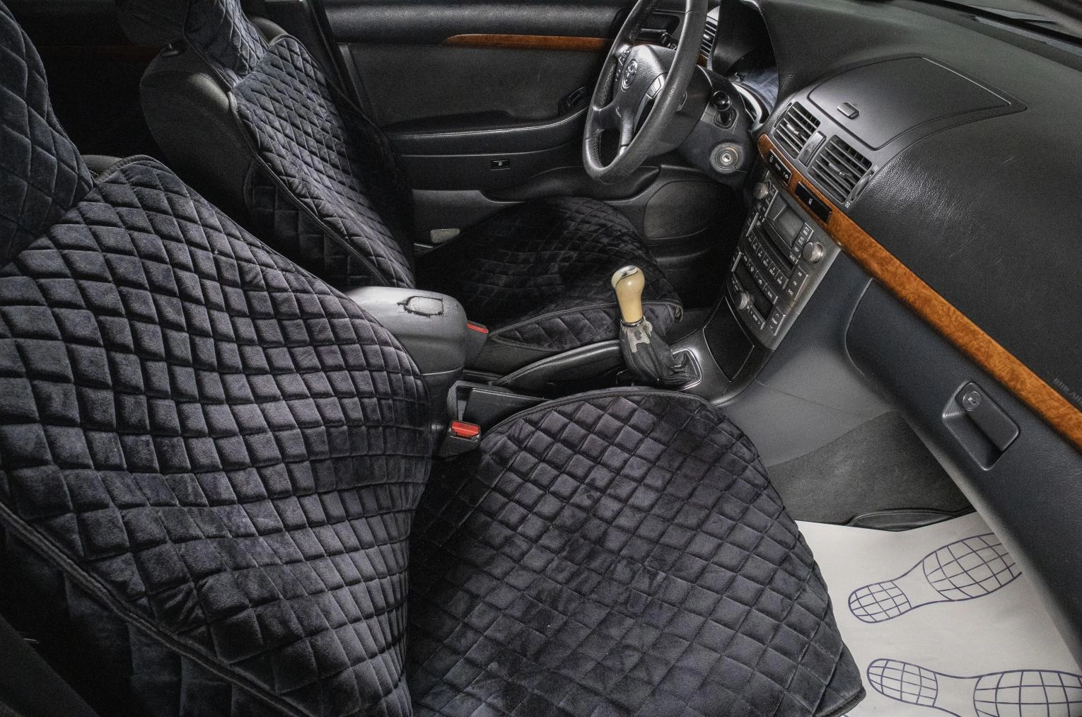 Toyota Avensis 9 из 17