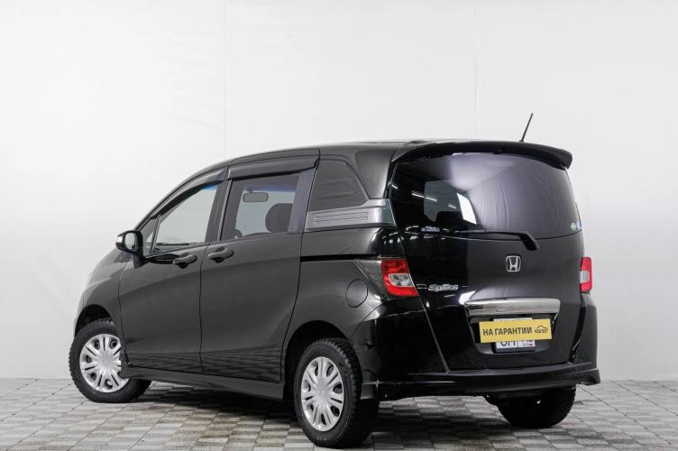 Honda Freed 4 из 5