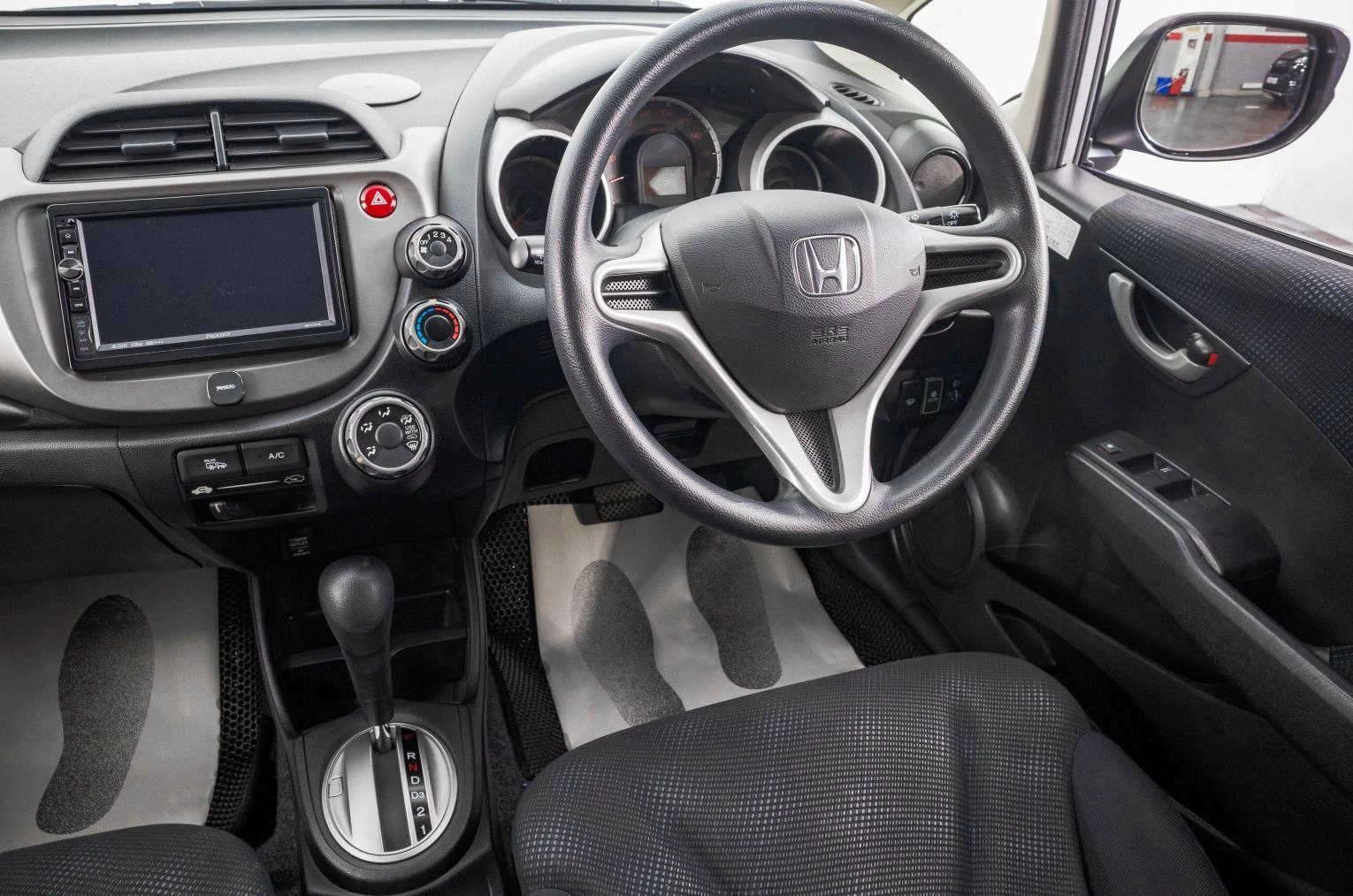 Honda Fit 16 из 25