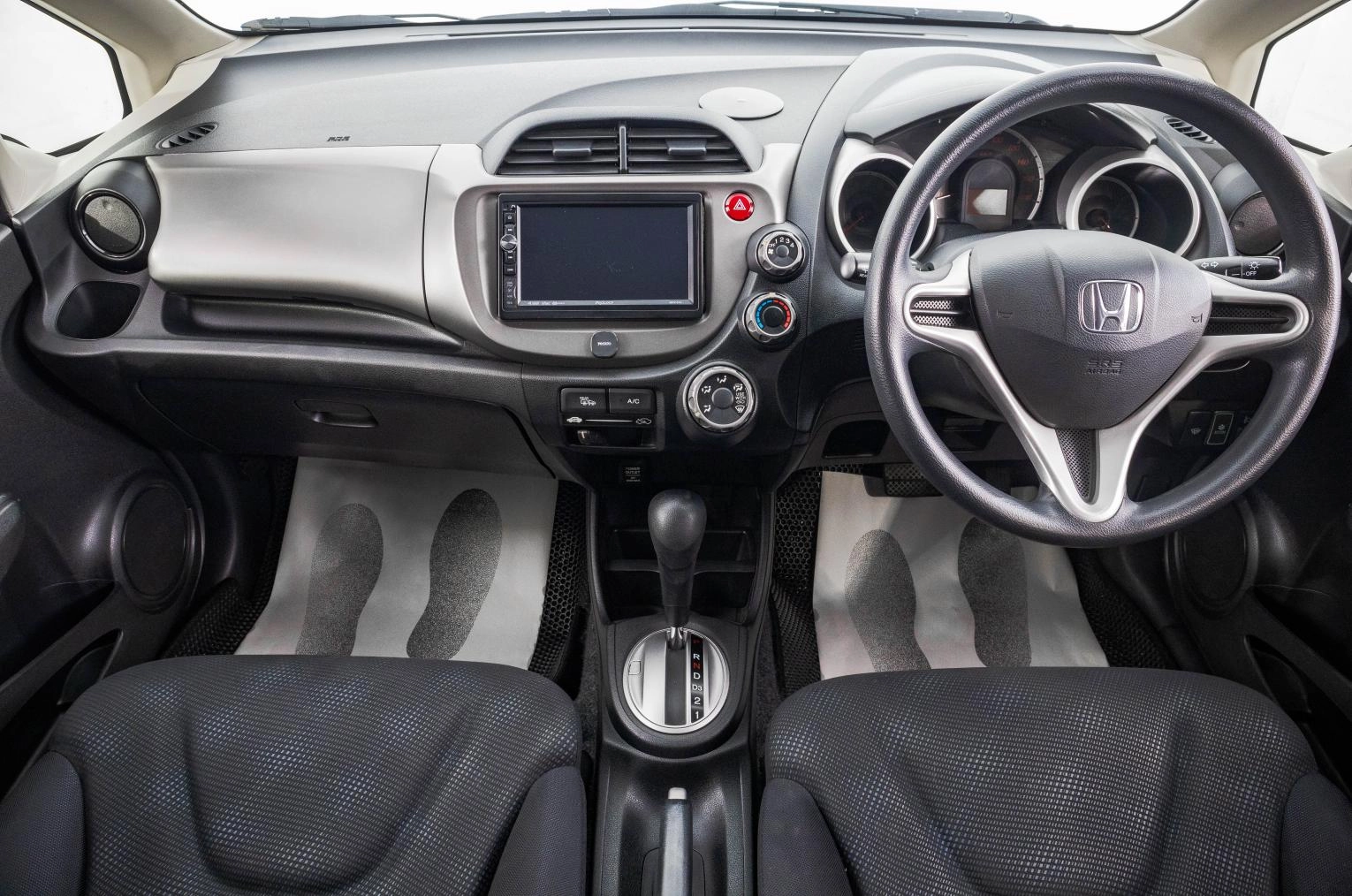 Honda Fit 10 из 25